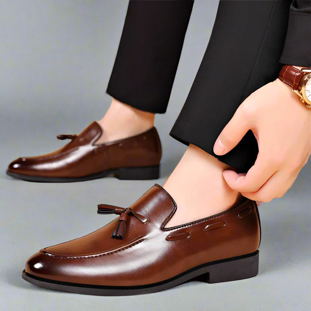 Vesari Tassel Loafers